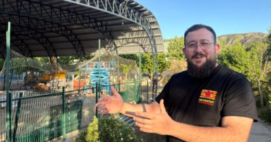 CHA-Cadrete denuncia el lamentable estado del pabellón municipal y la paralización de las obras de la pista exterior